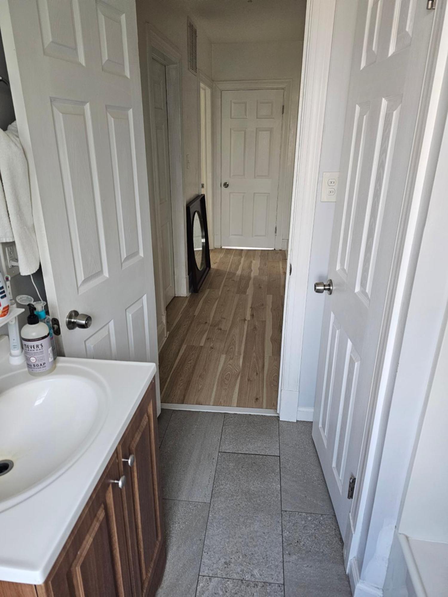 Small Cozy Room, Shared Bathroom Baltimore Zewnętrze zdjęcie